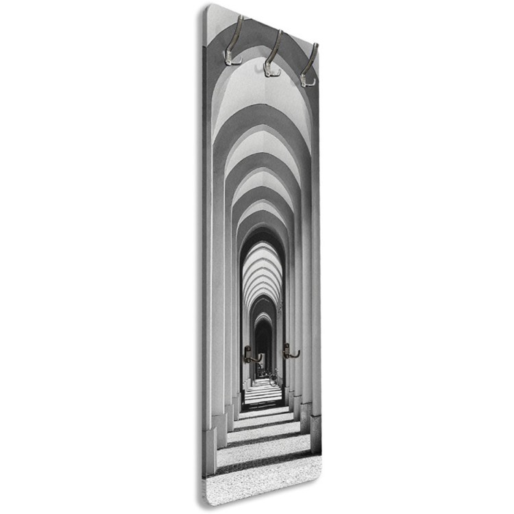 Κρεμάστρα - Καλόγερος Κολώνες σε σχήμα τόξου