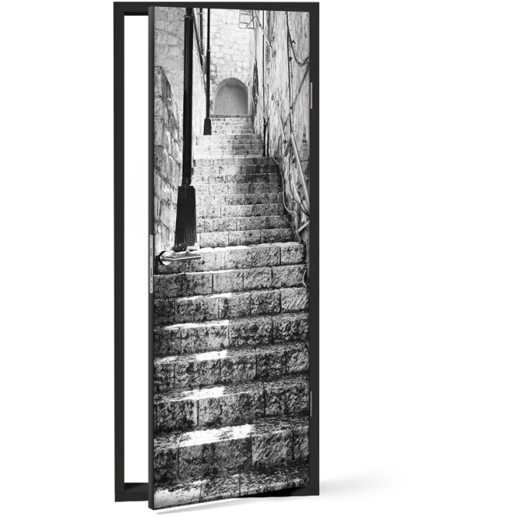 Αυτοκόλλητο Πόρτας Ασπρόμαυρη Εικόνα με Σκάλες