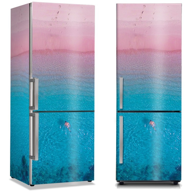 Αυτοκόλλητο Ψυγείου Κολυμβητής στα καταγάλανα νερά