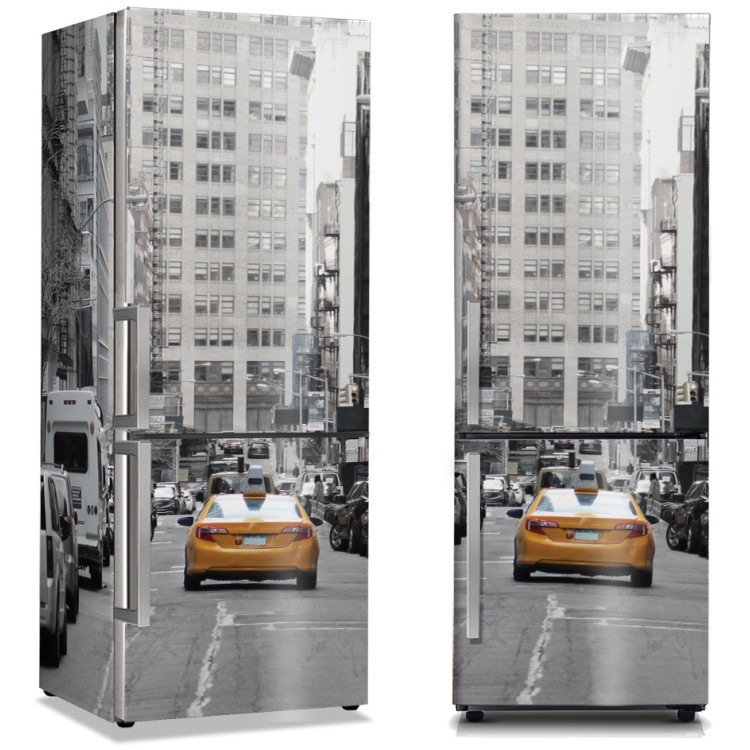 Αυτοκόλλητο Ψυγείου Κίτρινο ταξί σε δρόμο της Νέα Υόρκης