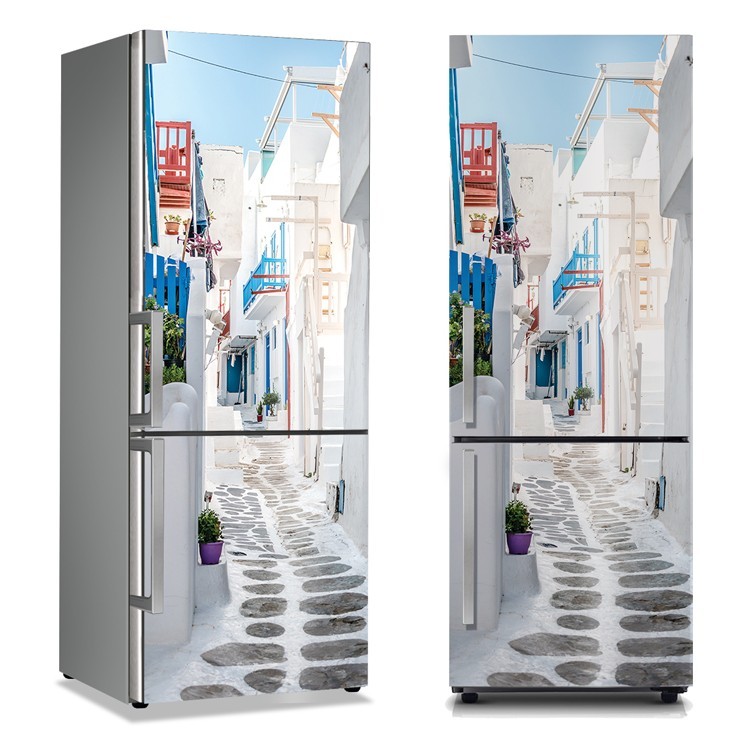 Αυτοκόλλητο Ψυγείου Όμορφo στενάκι με λευκά σπίτια στη Μύκονο