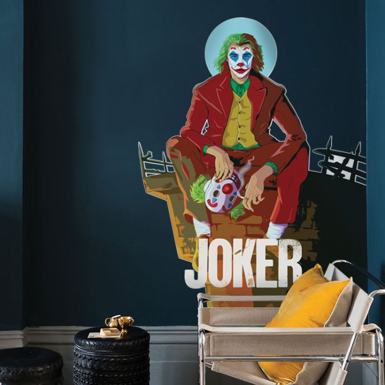 Αυτοκόλλητο Τοίχου Joker κρατάει μάσκα
