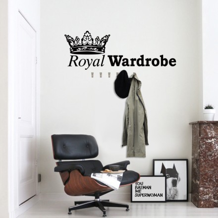 Royal wardrobe Αυτοκόλλητο Τοίχου