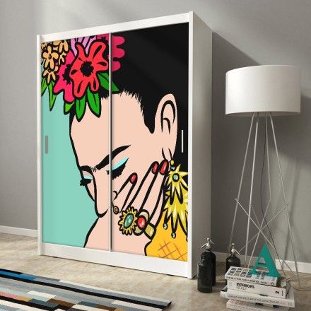 Frida Kahlo with rings and flowers Αυτοκόλλητο Ντουλάπας
