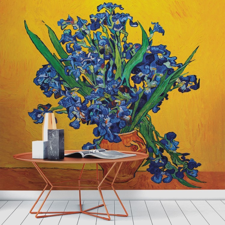 Ταπετσαρία Τοίχου Vase with irises on a yellow background