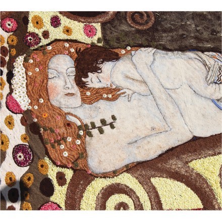  Floral Carpet in honor (1)