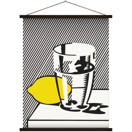 Glass and lemon in a mirror (1)