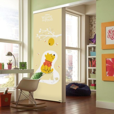 Winnie the Pooh adores Honey