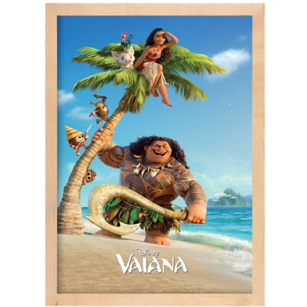 Η Moana πάνω στο δέντρο