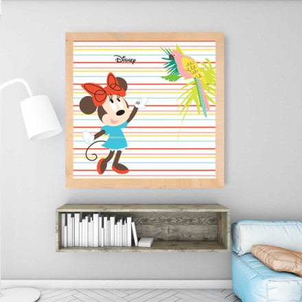 Η Minnie και ο παπαγάλος