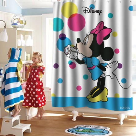 Η Minnie Mouse κάνει φούσκες και παίζει Κουρτίνα Μπάνιου