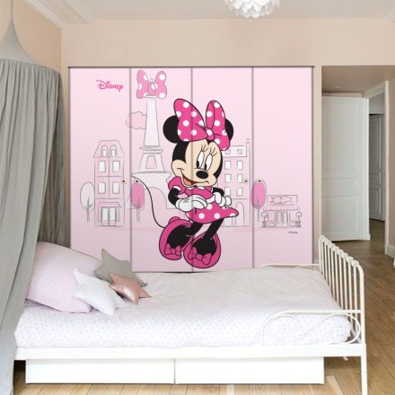 Minnie Mouse in Paris