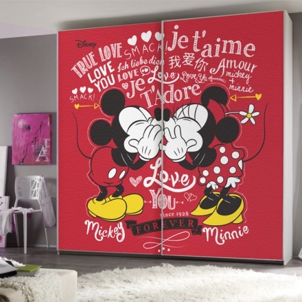 Mickey & Minnie forever in love