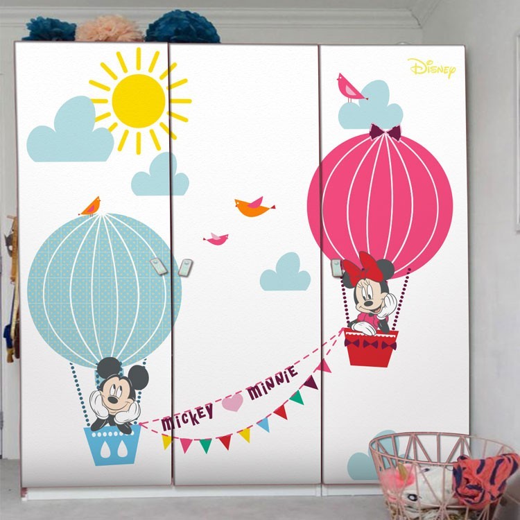 Αυτοκόλλητο Ντουλάπας Ο Mickey και η Minnie σε αερόστατο!