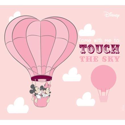 Touch the sky, Minnie!