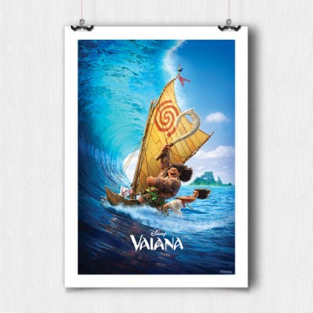 Maui and Moana is surfing!