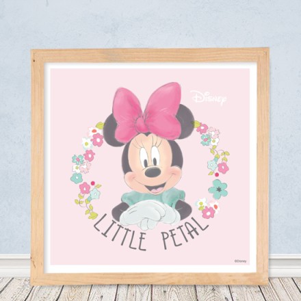 Η Minnie με λουλούδια 