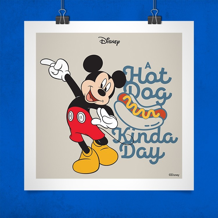 Πόστερ A hot dog kind a day, Mickey Mouse