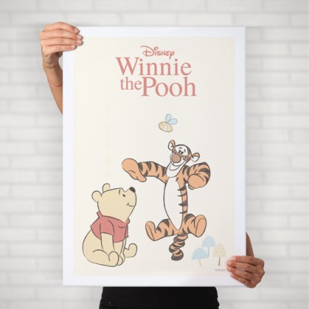 Ο Winnie the Pooh και η Tίγρης παίζουν στην φύση!