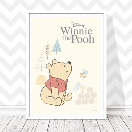 Ο Winnie the Pooh παίζει με τις μελισσούλες!