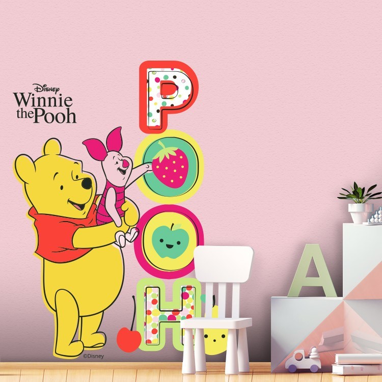 Αυτοκόλλητο Τοίχου Winnie the Pooh με το γουρουνάκι