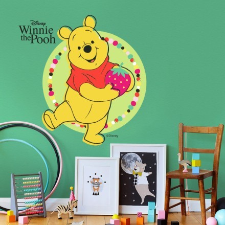 Winnie the Pooh με φράουλα Αυτοκόλλητο Τοίχου