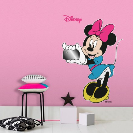 Minnie Mouse with her mobile phone
