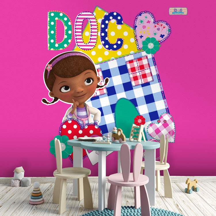 Ταπετσαρία Τοίχου Doc McStuffins είναι χαρούμενη!