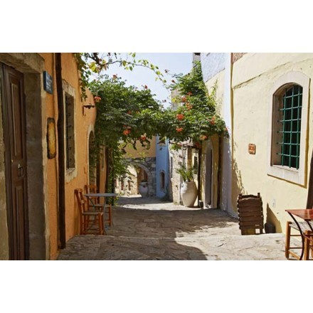 Δρόμος σε μια παραδοσιακή ελληνική πόλη