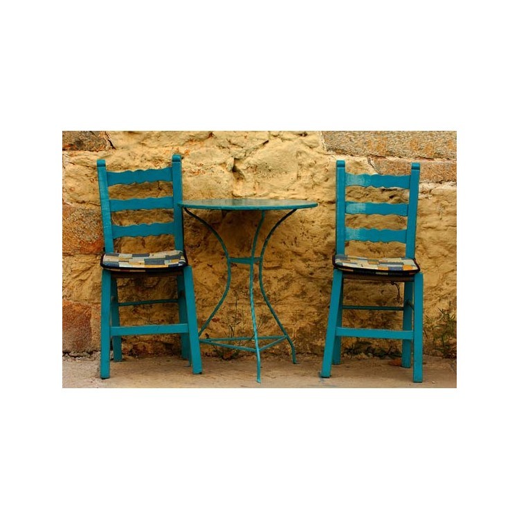  Τραπέζι και καρέκλες, Ελλάδα