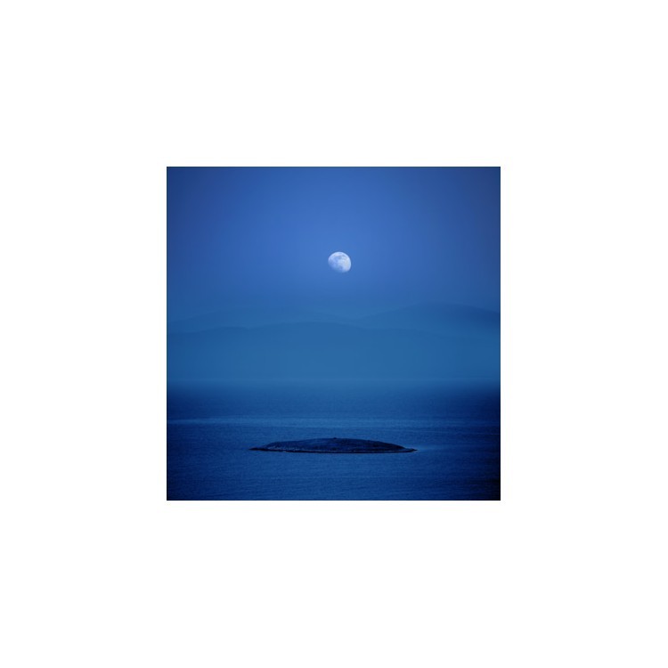  Φεγγάρι πάνω από τη θάλασσα, Ελλάδα