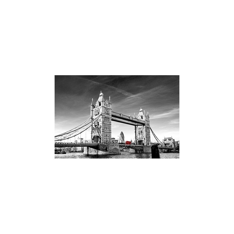  London bridge, black & white