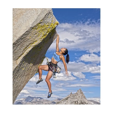 Γυναίκα ορειβάτης βράχων