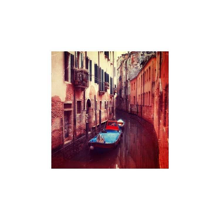  Βενετία σε κόκκινο χρωματισμό