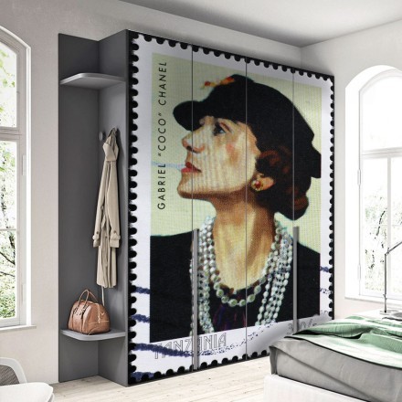 Lady With Pearl Neckless