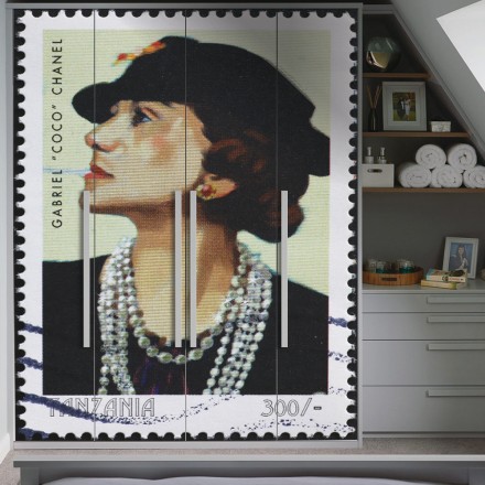 Lady With Pearl Neckless