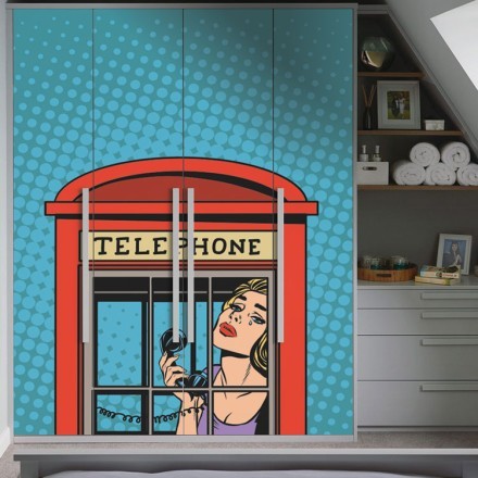 Kορίτσι σε τηλεφωνικό θάλαμο Αυτοκόλλητο Ντουλάπας