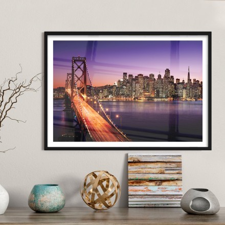 Γέφυρα του San Francisco στο μοβ ουρανό