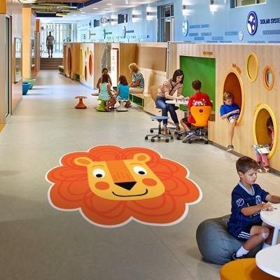 Houseart Χαρούμενο λιοντάρι, Φιγούρες, Αυτοκόλλητα δαπεδου, 76 x 72 εκ.