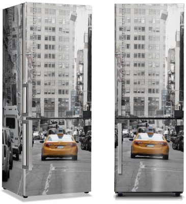 Κίτρινο ταξί σε δρόμο της Νέα Υόρκης, Πόλεις – Ταξίδια, Αυτοκόλλητα ψυγείου, 50 x 85 εκ. (44414)