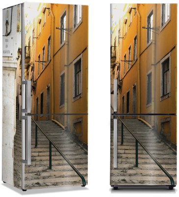 Κίτρινη πολυκατοικία στη Λισαβόνα, Πορτογαλία, Πόλεις – Ταξίδια, Αυτοκόλλητα ψυγείου, 50 x 85 εκ. (44416)