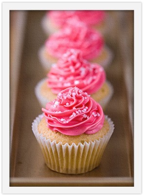 Cupcakes στη σειρά, Φαγητό, Πίνακες σε καμβά, 15 x 20 ε