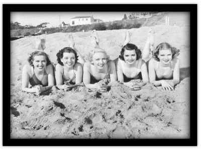 Κορίτσια στην άμμο, Άνθρωποι, Πίνακες σε καμβά, 20 x 15