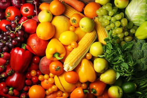 Φρούτα και λαχανικά σε ποικιλία χρωμάτων