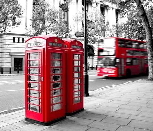 Τηλεφωνικός θάλαμος και λεωφορείο του Λονδίνο