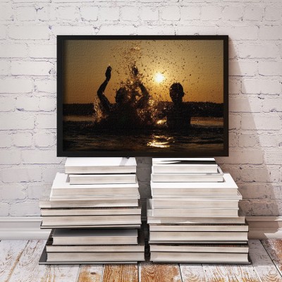 Παιχνίδια στο ηλιοβασίλεμα Άνθρωποι Πίνακες σε καμβά 40 x 60 cm (12658)