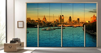 Πόλη του Λονδίνου στο ηλιοβασίλεμα Πόλεις – Ταξίδια Αυτοκόλλητα ντουλάπας 65 x 185 cm (10904)